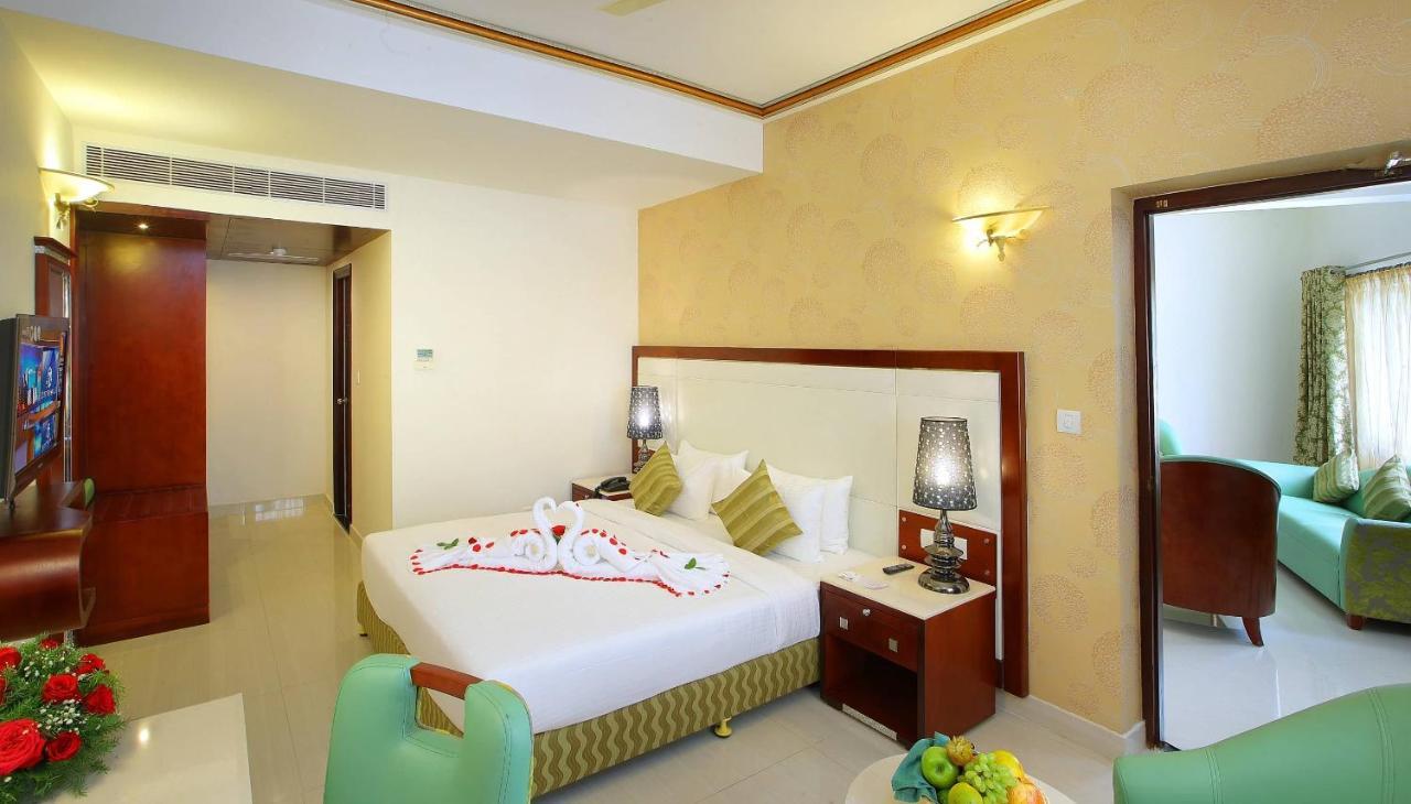 Hotel Port Palace Kovalam Dış mekan fotoğraf