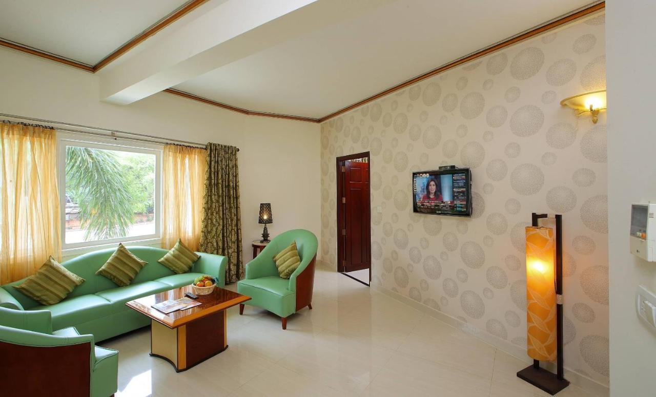 Hotel Port Palace Kovalam Dış mekan fotoğraf